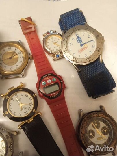 Часы разные,рабочие и нет,желательно забрать все