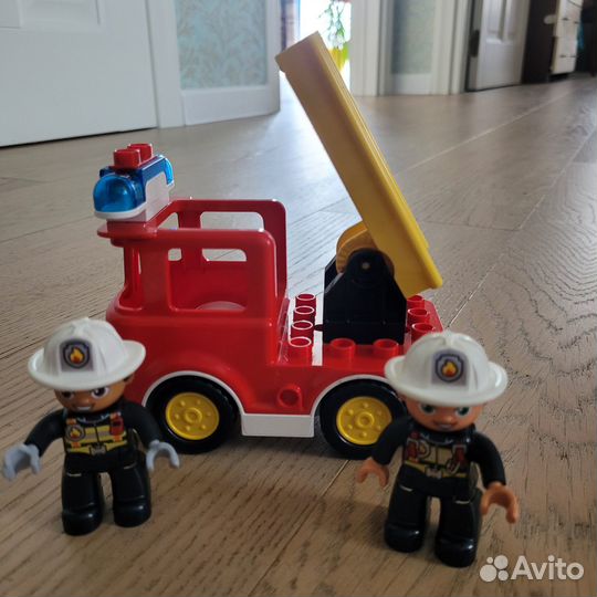 Lego пожарная машина