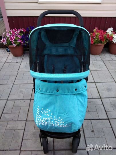 Детская прогулочная коляска