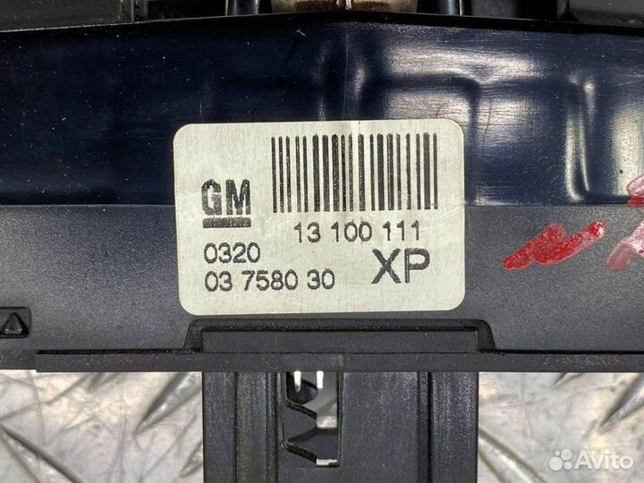 Блок кнопок Opel Astra H 1.8 Z18XER 2008