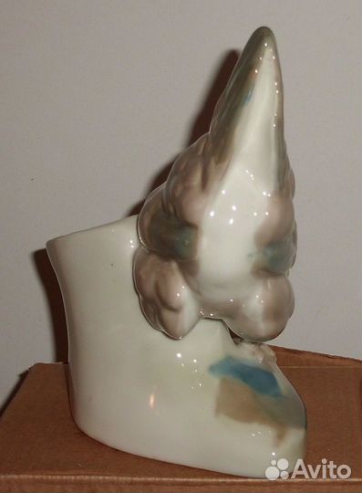 Фарфоровая статуэтка Курица с жуком 20.5 см СССР