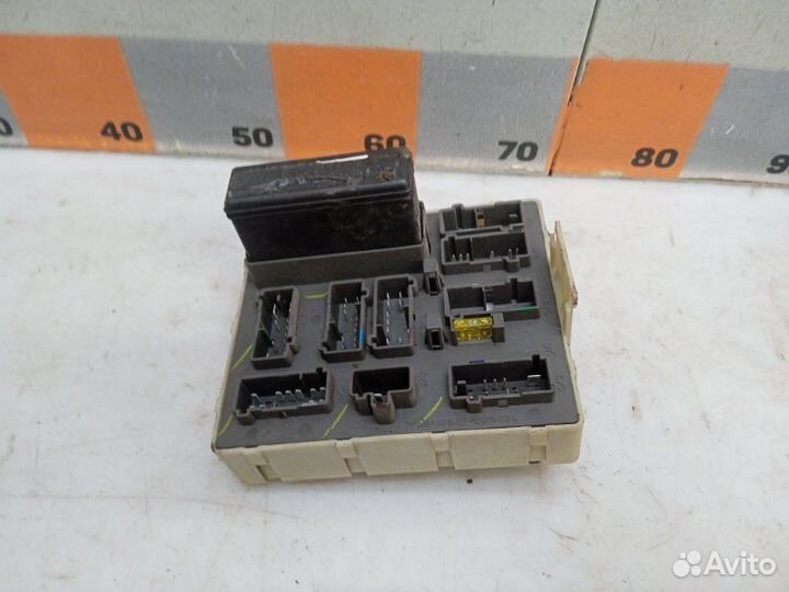 Блок предохранителей салонный Ford Focus 1 2.0