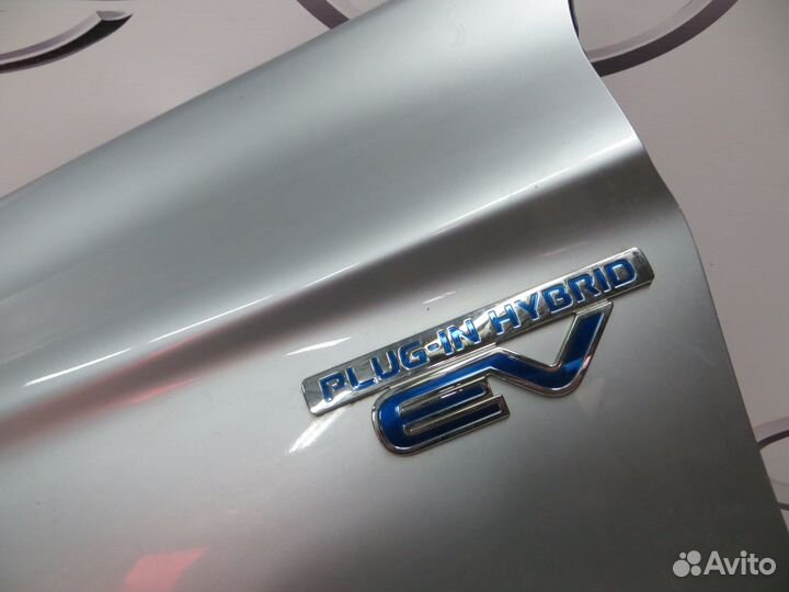 Крыло переднее левое Mitsubishi Outlander 3