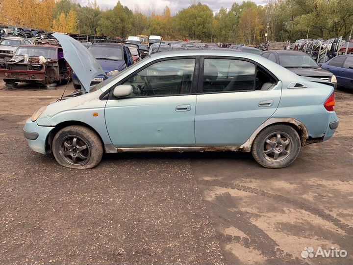 В разборе Toyota Prius 1998 1.5 NZ