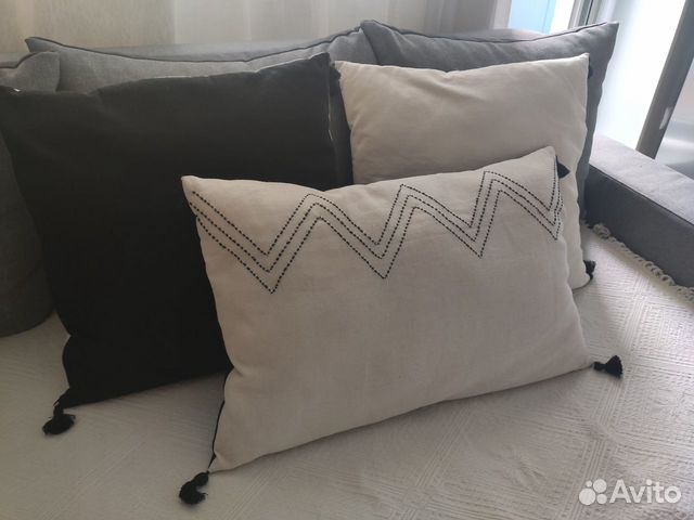 Подушки декоративные с кисточками 