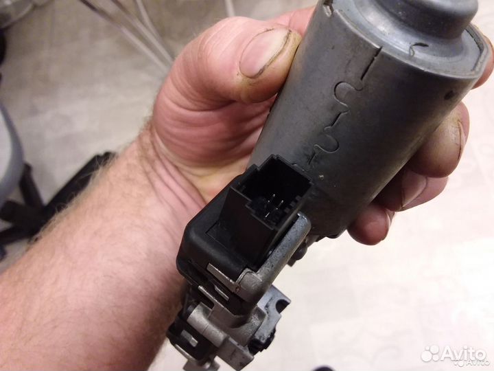 Моторчик люка BMW X5 e53 е60 е90 Х3 е83 Х5 е70