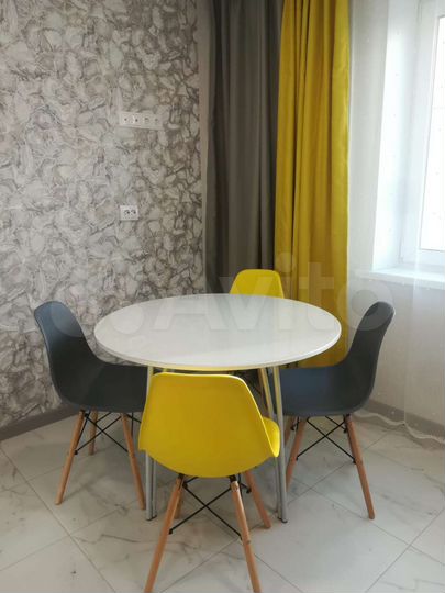 2-к. квартира, 45 м², 3/10 эт.