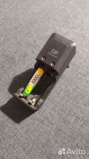 Зарядное устройство gp s330