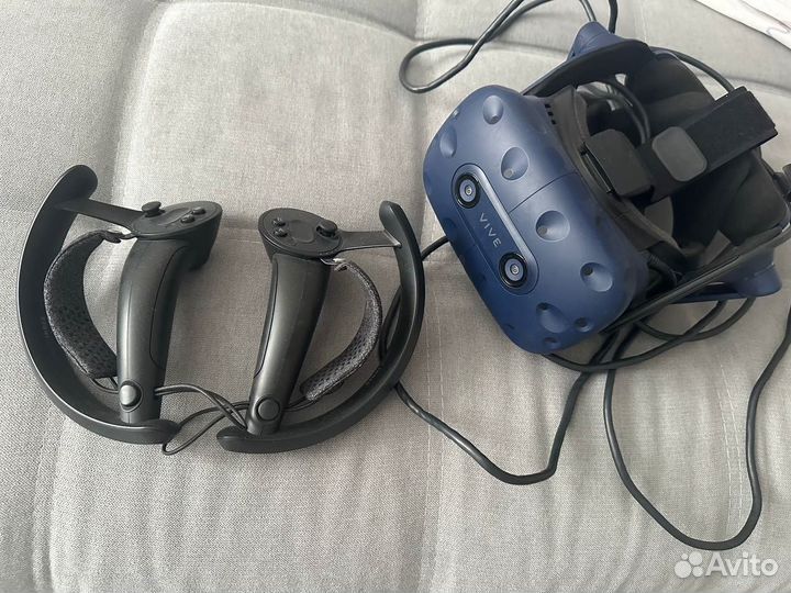 HTC Vive Pro Full Kit 2.0 + Valve Index Knuckles