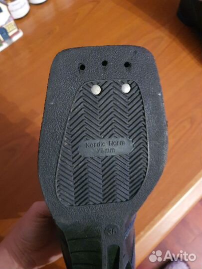 Лыжные ботинки