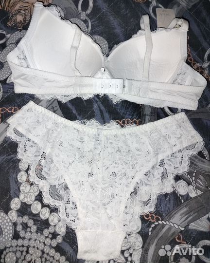 Комплект нижнего белья кружевное