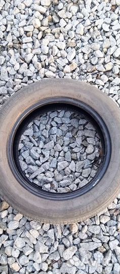 Bridgestone B391 17.5/65 R15