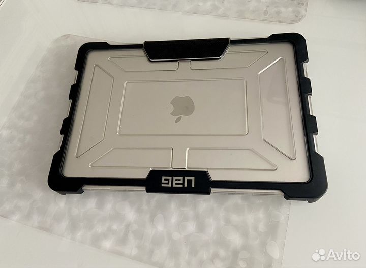 Macbook Pro 13 8/128 Gb