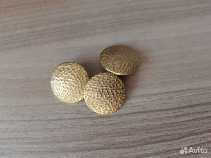 Пуговицы металлические