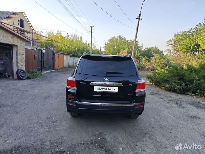 Toyota Highlander 3.5 AT, 2011, 130 000 км