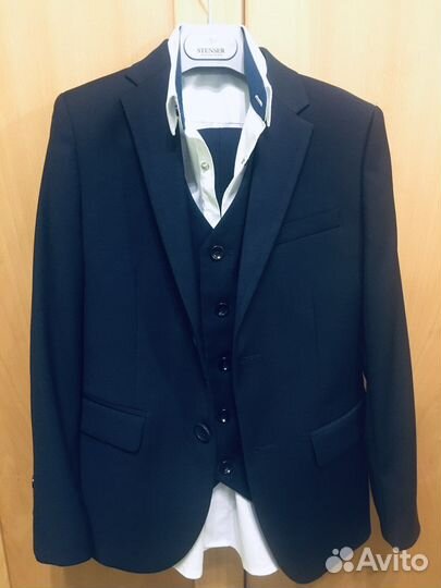 Костюм тройка для мальчика 140