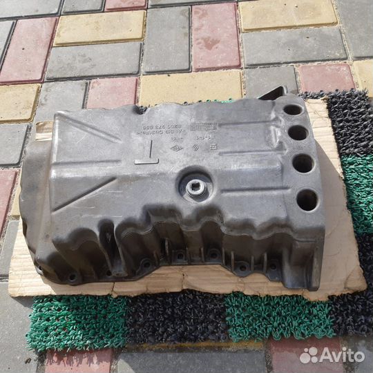 Поддон двигателя