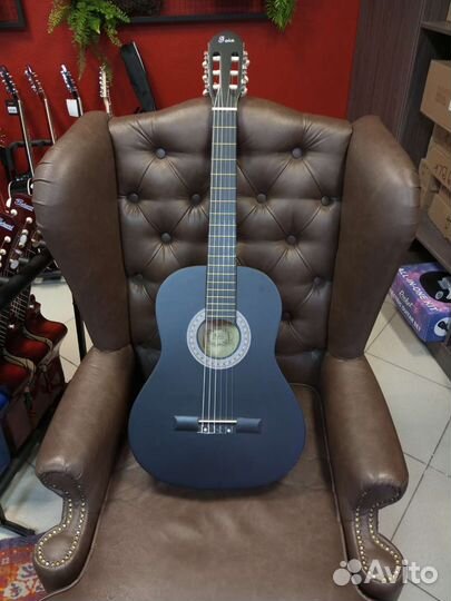 Классическая гитара 4/4
