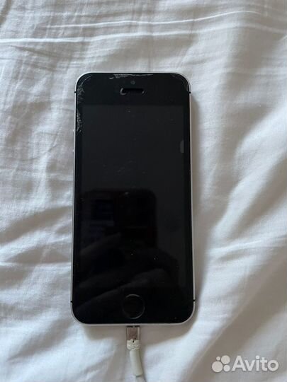 iPhone SE, 32 ГБ