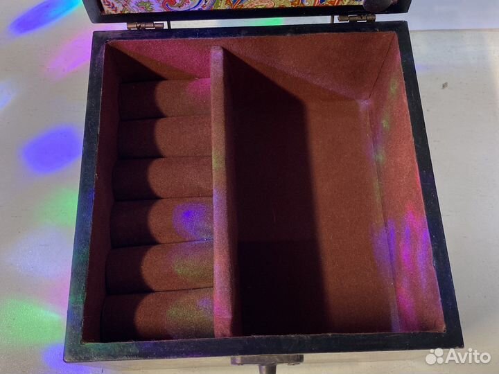 Шкатулка из натуральное дерево