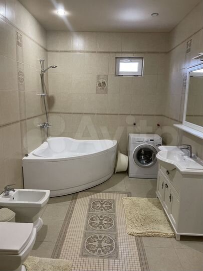 3-к. квартира, 150 м², 2/3 эт.