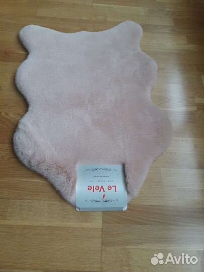 Мягкая гламурная вещица новая