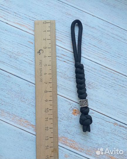 Темляк для ножа