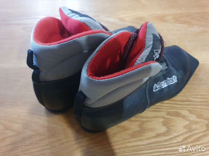 Лыжные ботинки 39 размера
