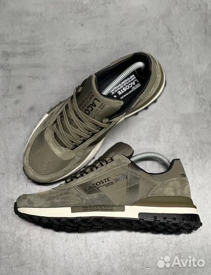 Кроссовки Lacoste легкие