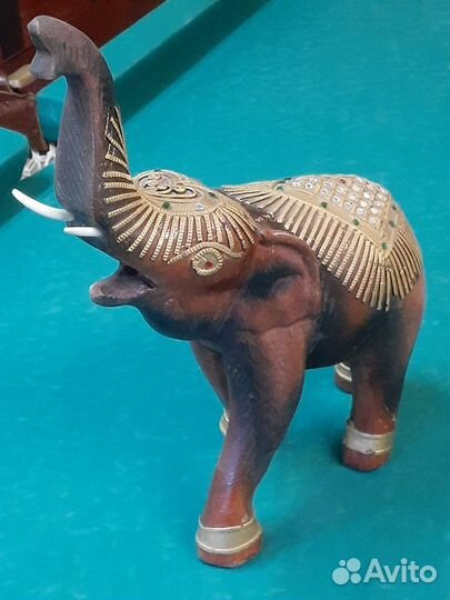 Статуэтка слон