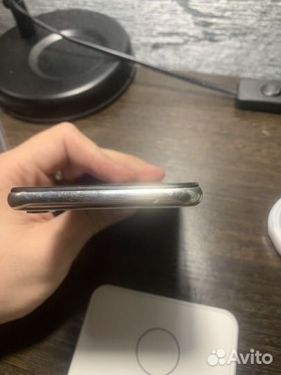 iPhone X, 64 ГБ