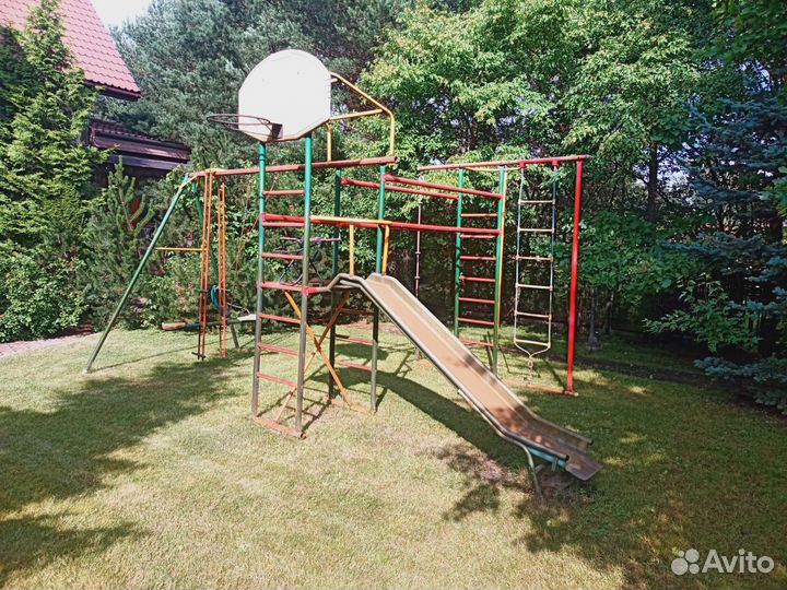 Детская игровая уличная спортивная площадка