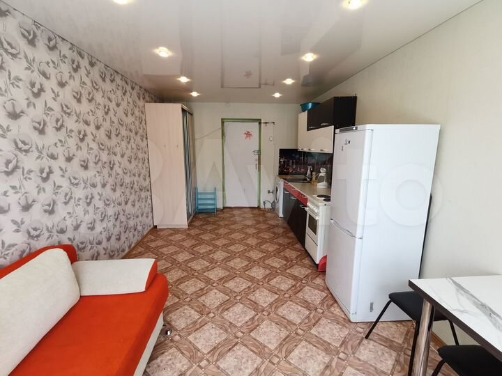 Комната 18,2 м² в > 9-к., 2/5 эт.
