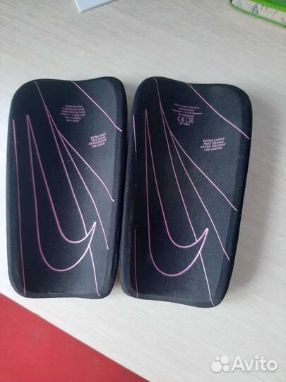 Щитки футбольные nike