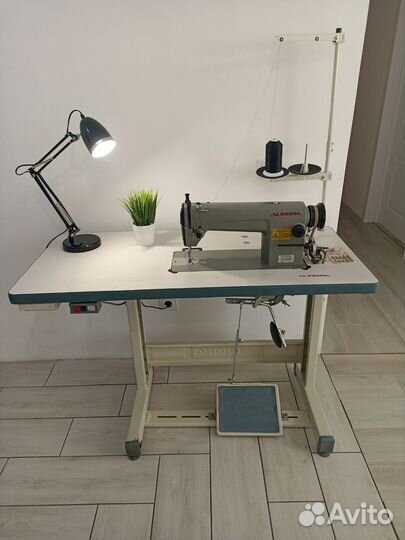 Промышленная швейная машина aurora