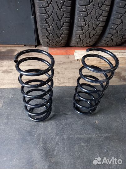 Пружины задние