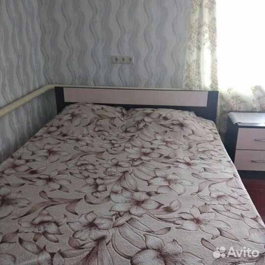 Кровать с матрасом новая