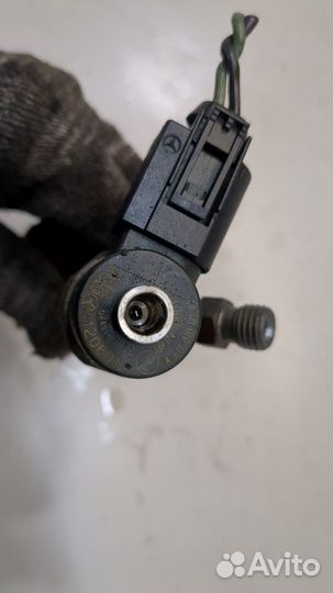 Форсунка топливная Mercedes C W203, 2001