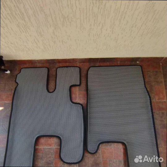 Автоковрики в салон с доставкой
