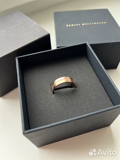 Daniel wellington кольцо