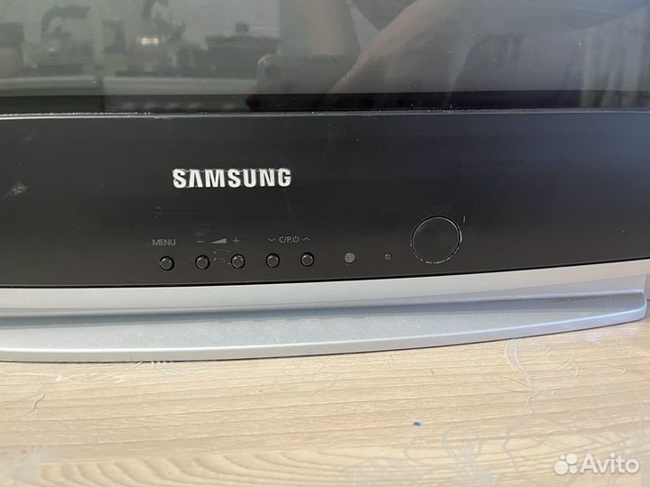 Телевизор samsung