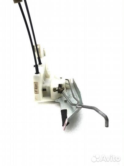 Замок двери передний правый Mazda Cx-7 2009