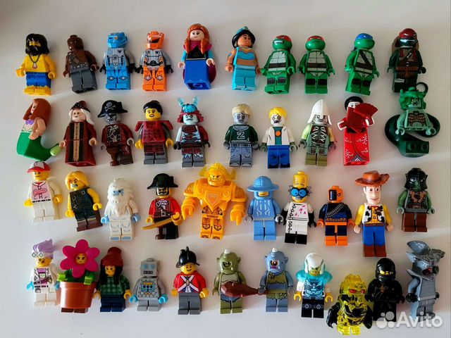 Lego минифигурки разных серий коллекционные