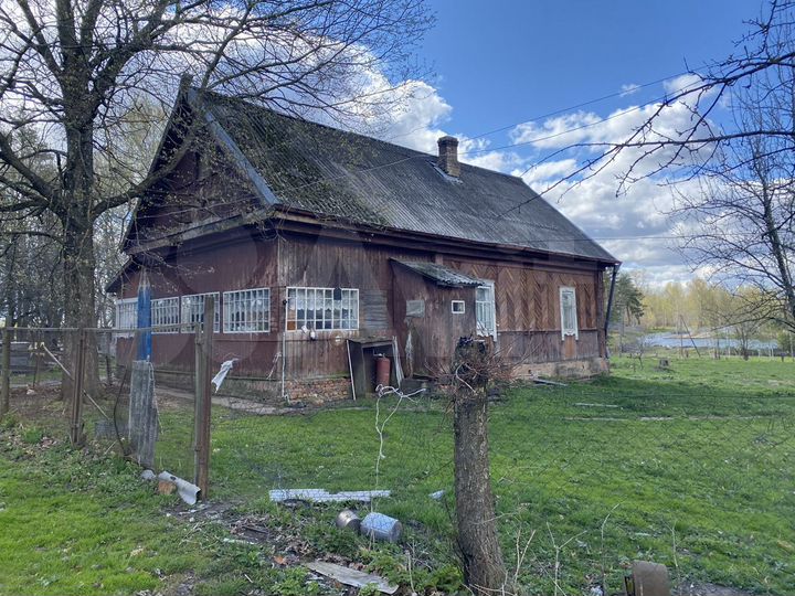 Дом 100 м² на участке 4,05 га