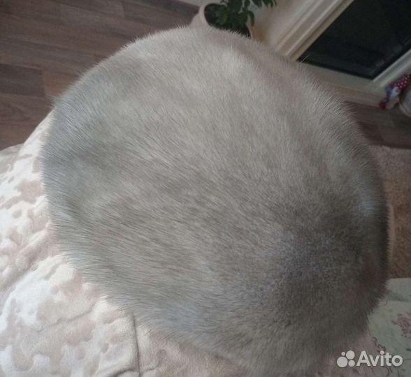 Берет норковый, с голубым отливом