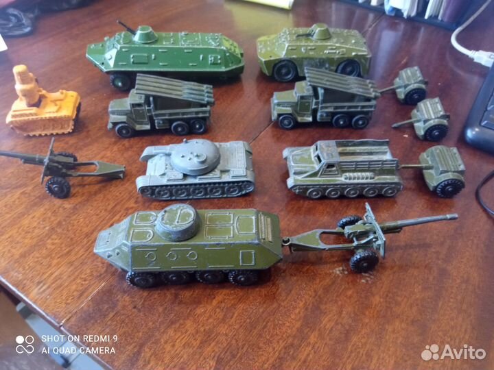 Металлич. и пластм. солдатики и машинки СССР, б/у
