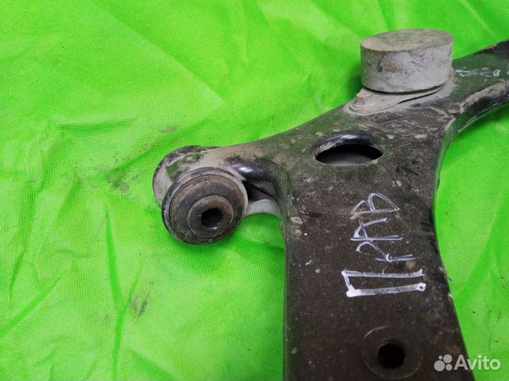 Рычаг подвески передний правый левый Mazda 3 BK