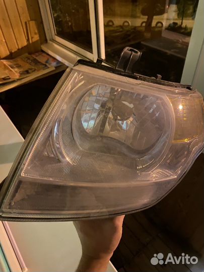 УАЗ профи фара левая