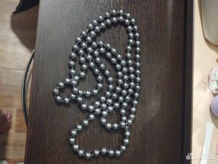 Платье + бусы