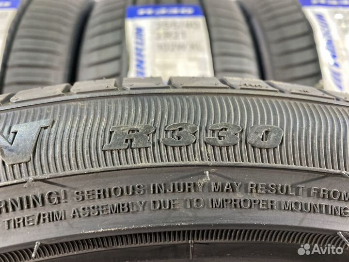 Winrun R330 255/40 R21 102Y